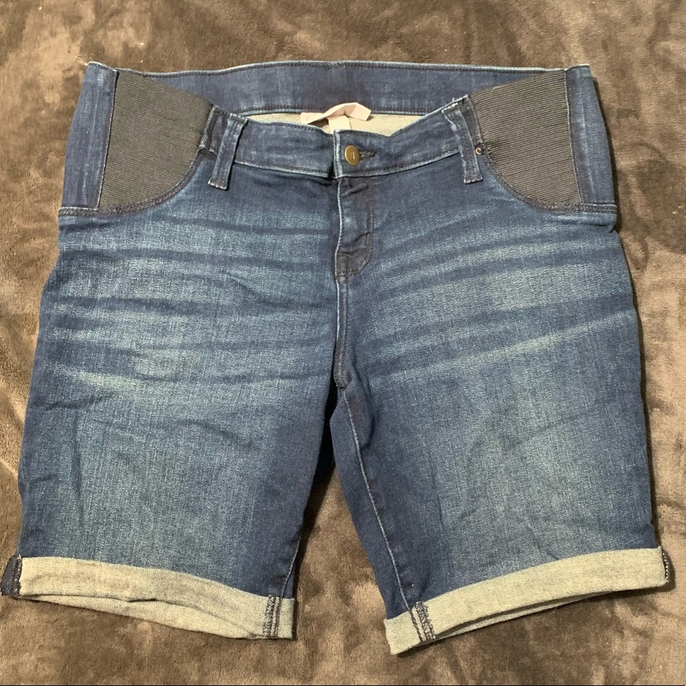 Maternity shorts